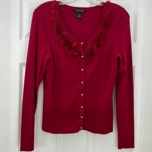 Perfect addition to your holiday wardrobe!